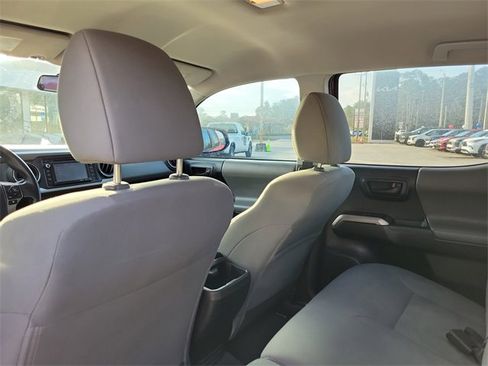 Used 2016 Toyota Tacoma SR5 image 26