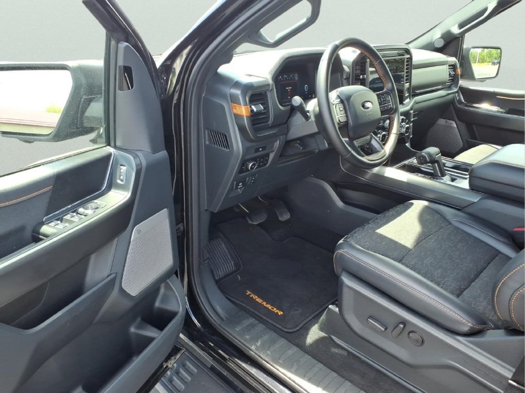 Certified 2025 Ford F150 Tremor w/ Tow/Haul Package AWD/4WD image 11