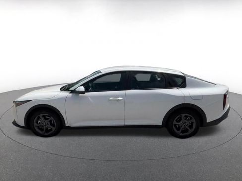 Used 2026 Kia K4 FWD image 8