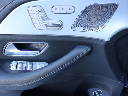 Used 2024 Mercedes-Benz GLE 450e 4MATIC image 15