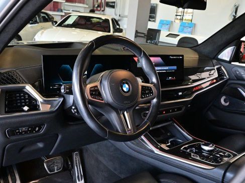 Used 2023 BMW X7 M60i w/ Executive Package image 15