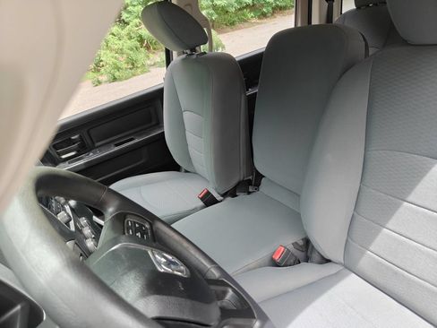 Used 2018 RAM 1500 Express AWD/4WD image 18