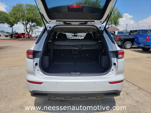 Used 2024 Mitsubishi Outlander ES image 28