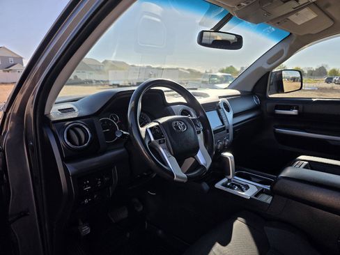 Used 2016 Toyota Tundra SR5 w/ TRD Off Road Package AWD/4WD image 8