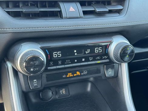 Used 2024 Toyota RAV4 XLE image 25