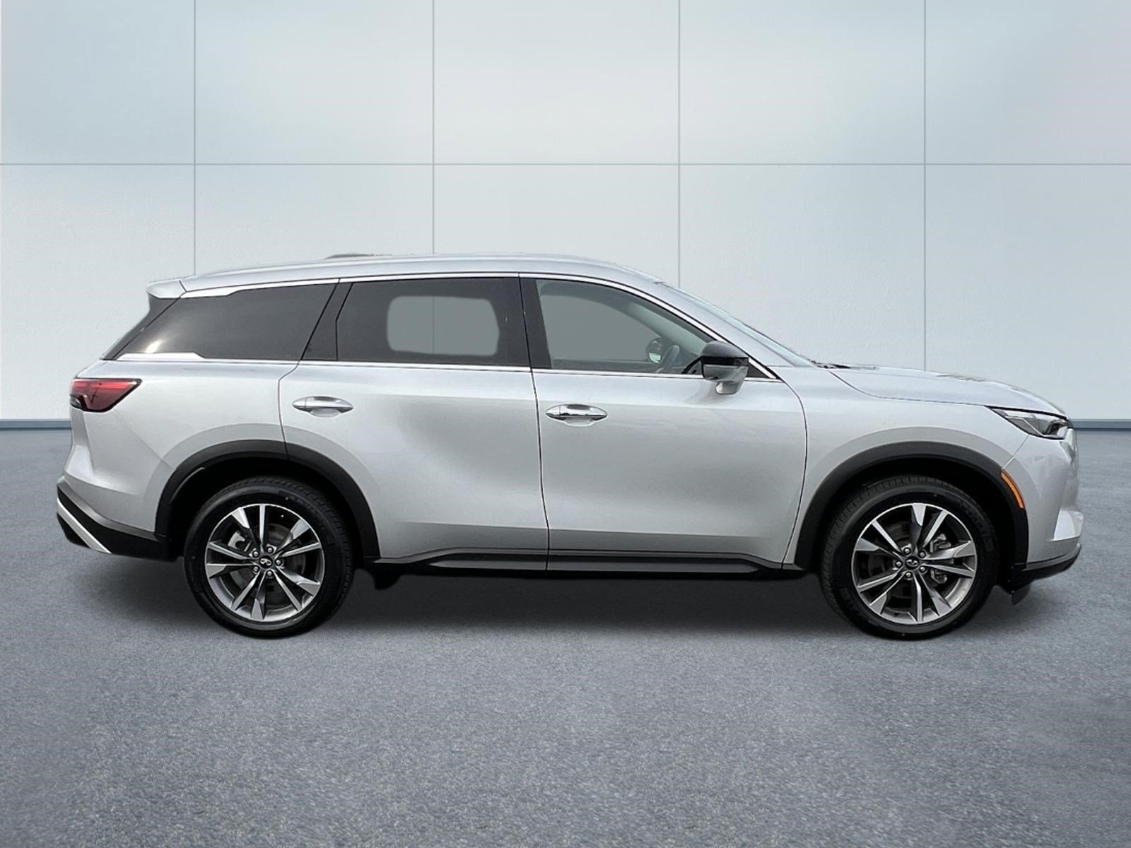 Used 2023 INFINITI QX60 Luxe AWD/4WD image 7