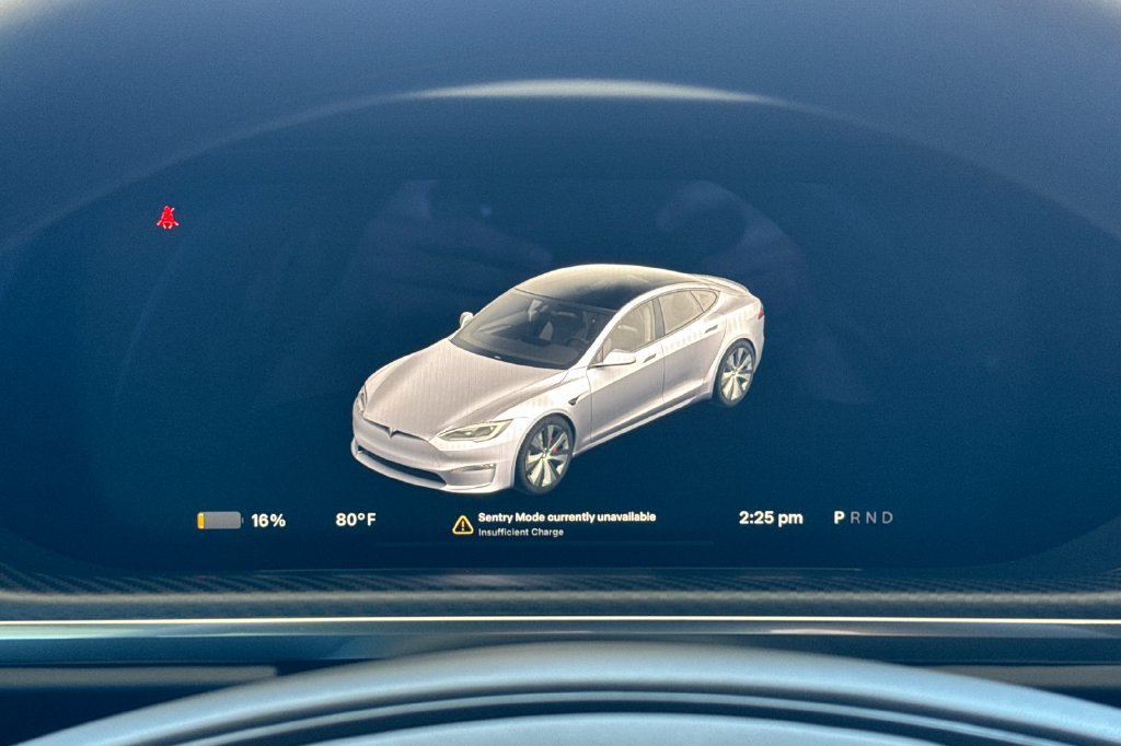 Used 2025 Tesla Model S Plaid AWD/4WD image 22