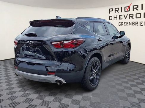 Used 2022 Chevrolet Blazer LT w/ Sound & Technology Package FWD image 8