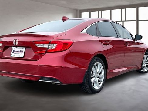 Used 2018 Honda Accord LX image 6