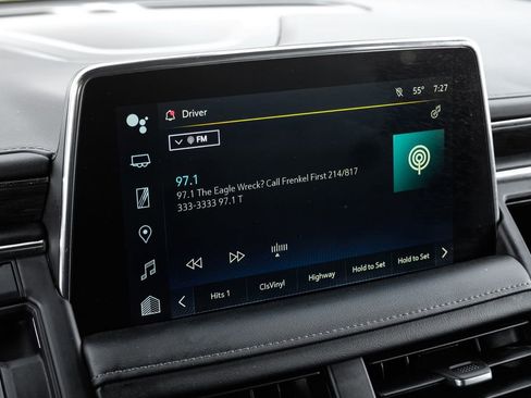 Used 2022 Chevrolet Suburban LT w/ Luxury Package image 30