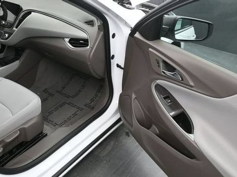 Used 2019 Chevrolet Malibu LS FWD image 18