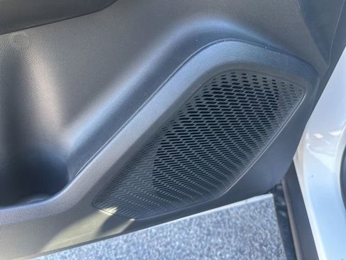 New 2026 Chevrolet Equinox EV LT image 14