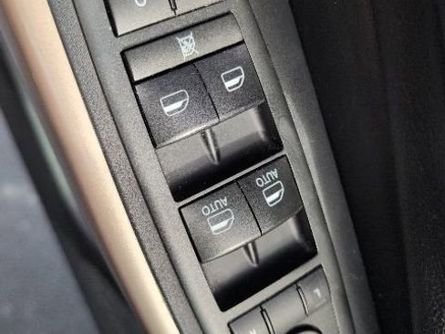 Used 2017 Jeep Cherokee High Altitude AWD/4WD image 13