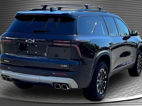 Used 2025 Chevrolet Traverse Z71 w/ Driver Confidence Package AWD/4WD image 6