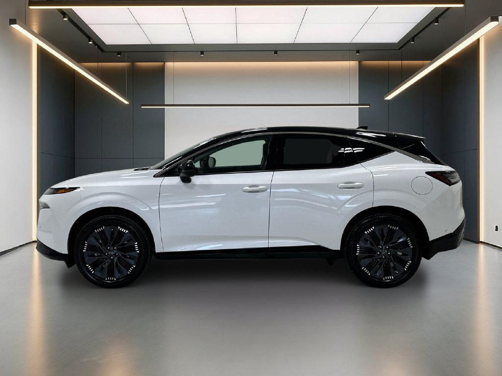 Used 2025 Nissan Murano Platinum w/ Cargo Package AWD/4WD image 2