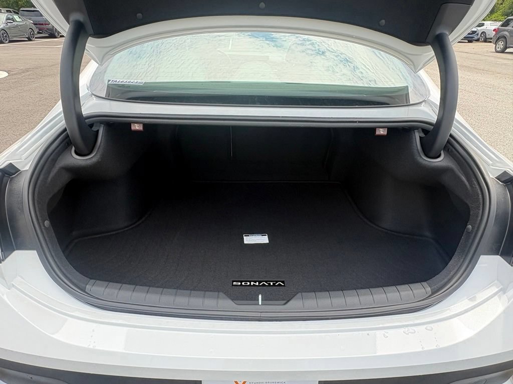 New 2026 Hyundai Sonata SEL FWD image 21