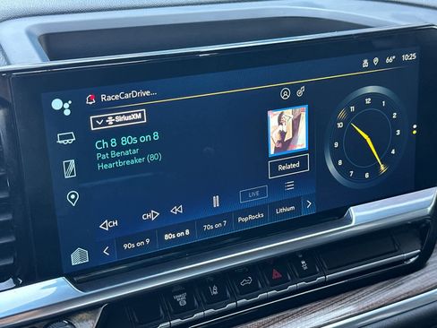 Used 2024 Chevrolet Silverado 3500 LT w/ Convenience Package image 16