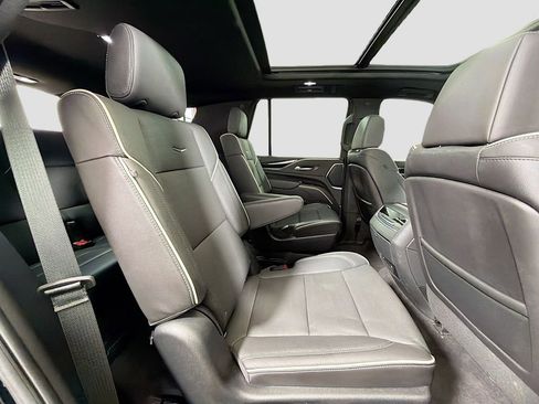 Used 2023 Cadillac Escalade Sport AWD/4WD image 32