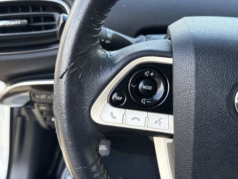 Used 2017 Toyota Prius Prime Advanced image 43