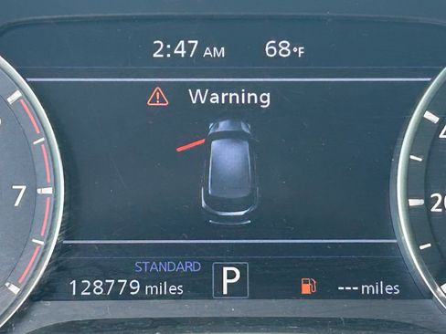 Used 2019 INFINITI QX50 Luxe AWD/4WD image 22