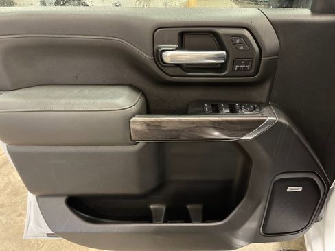 Used 2020 Chevrolet Silverado 2500 LTZ w/ LTZ Plus Package AWD/4WD image 12