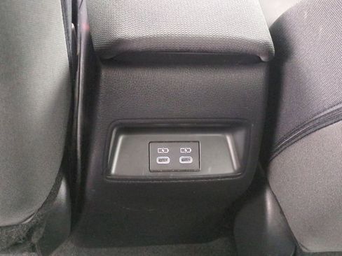 Used 2024 Toyota Corolla LE image 27