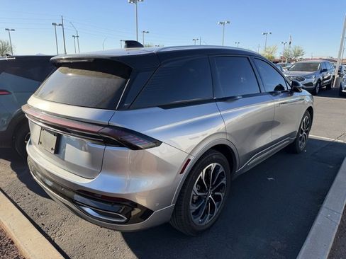 Used 2024 Lincoln Nautilus Reserve w/ Equipment Group 203A image 4