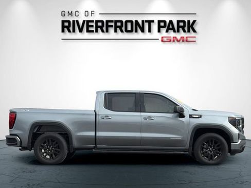 Used 2026 GMC Sierra 1500 Elevation AWD/4WD image 2