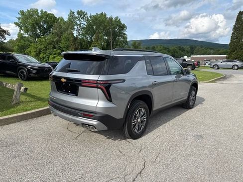 New 2026 Chevrolet Traverse LT w/ Driver Confidence Package AWD/4WD image 13