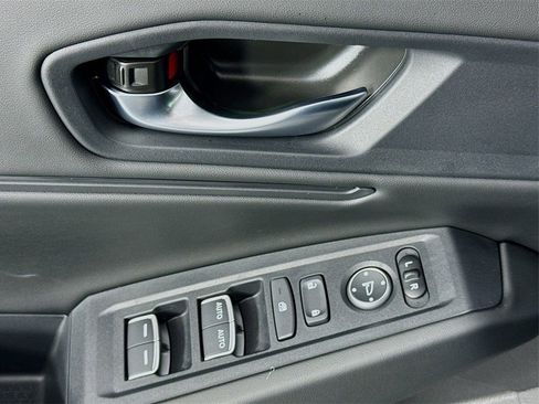 Used 2025 Honda Accord SE image 28