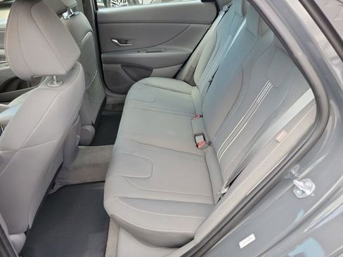 Certified 2025 Hyundai Elantra SEL FWD image 23