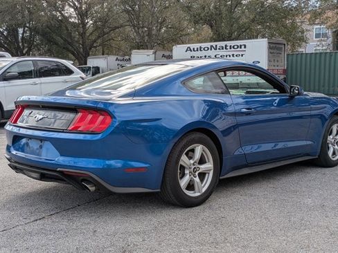 Used 2018 Ford Mustang Coupe image 5