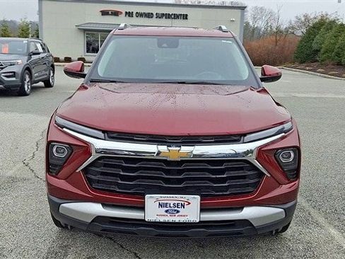 Used 2024 Chevrolet TrailBlazer LT image 3