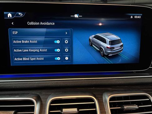 Certified 2025 Mercedes-Benz GLS 450 4MATIC image 35