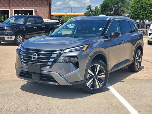 Used 2026 Nissan Rogue SL FWD image 31