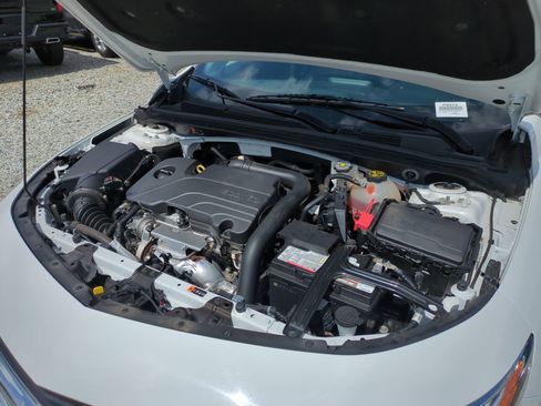 Used 2024 Chevrolet Malibu LT FWD image 32