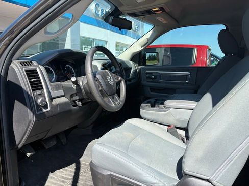 Used 2016 RAM 1500 Express AWD/4WD image 8