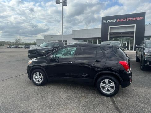 Used 2021 Chevrolet Trax LS w/ Tint and Cruise Package FWD image 52