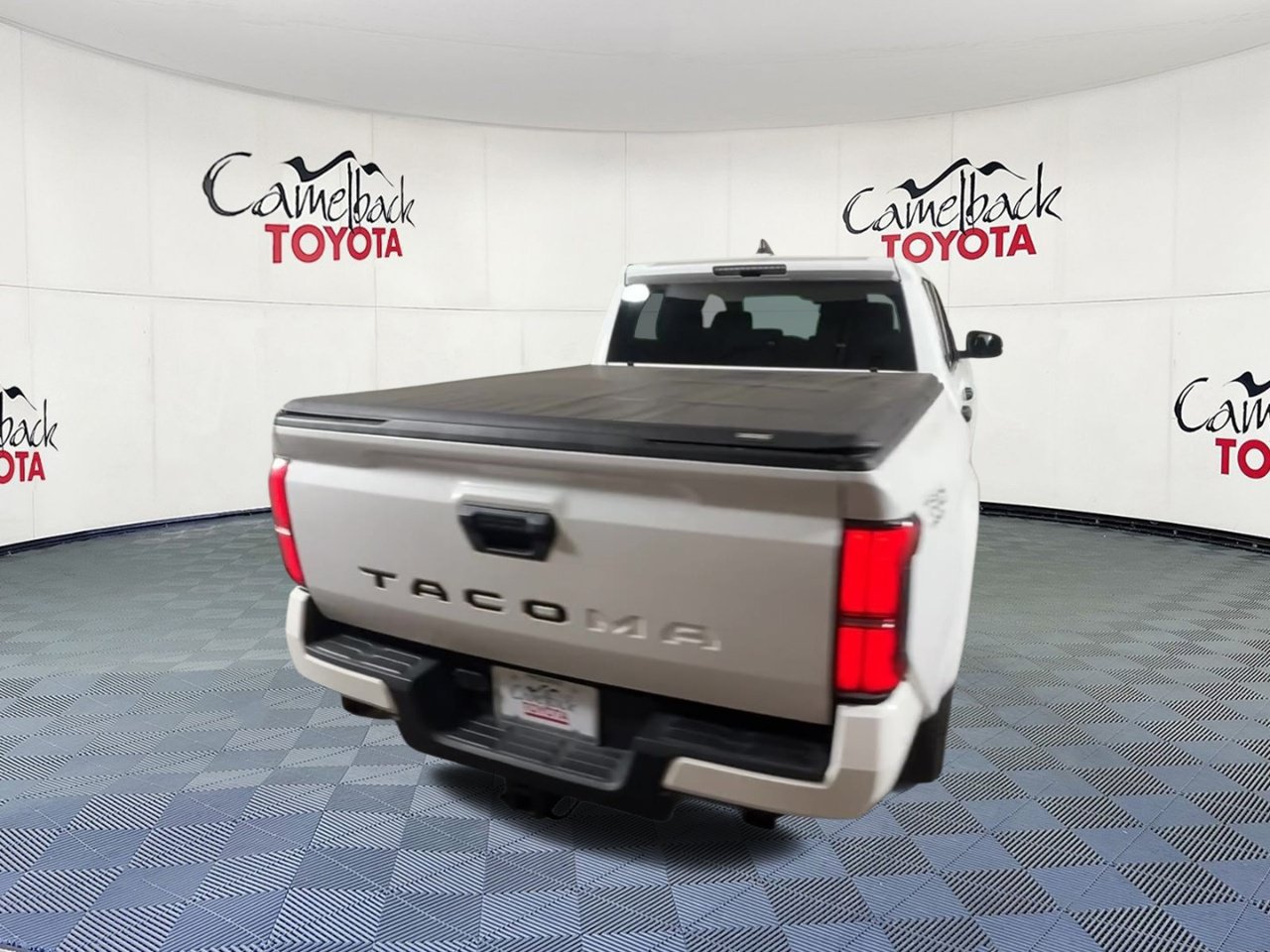 Used 2024 Toyota Tacoma TRD Sport RWD image 9