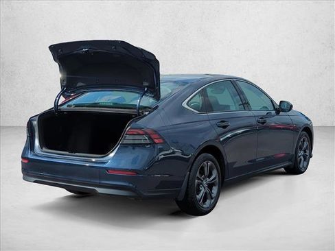 Used 2023 Honda Accord EX image 5