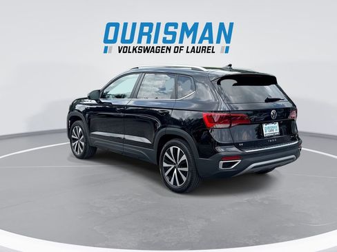 Used 2023 Volkswagen Taos SE AWD/4WD image 6