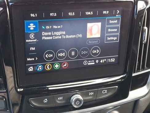 Used 2023 Chevrolet Traverse LT image 19