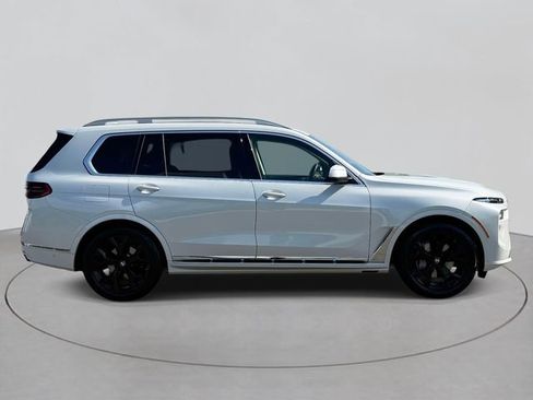 Used 2024 BMW X7 xDrive40i w/ Executive Package AWD/4WD image 4