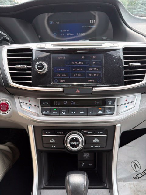 Used 2015 Honda Accord Touring image 24
