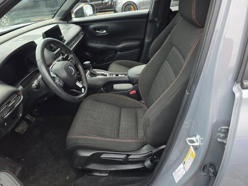 Used 2024 Honda HR-V Sport image 4