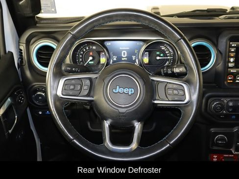 Used 2023 Jeep Wrangler Unlimited Rubicon 4xe w/ Cold Weather Group AWD/4WD image 7