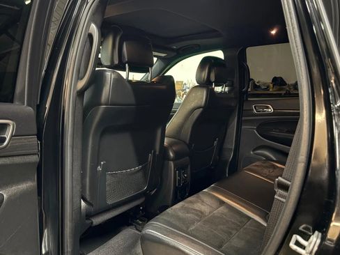 Used 2017 Jeep Grand Cherokee Altitude image 26