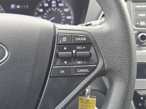 Used 2015 Hyundai Sonata SE w/ Cargo Package image 28