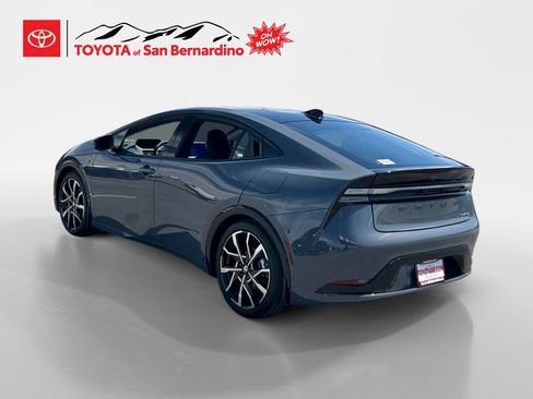 New 2027 Toyota Prius Plug-In Hybrid FWD image 3