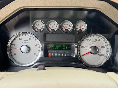 Used 2009 Ford F450 Lariat AWD/4WD image 12